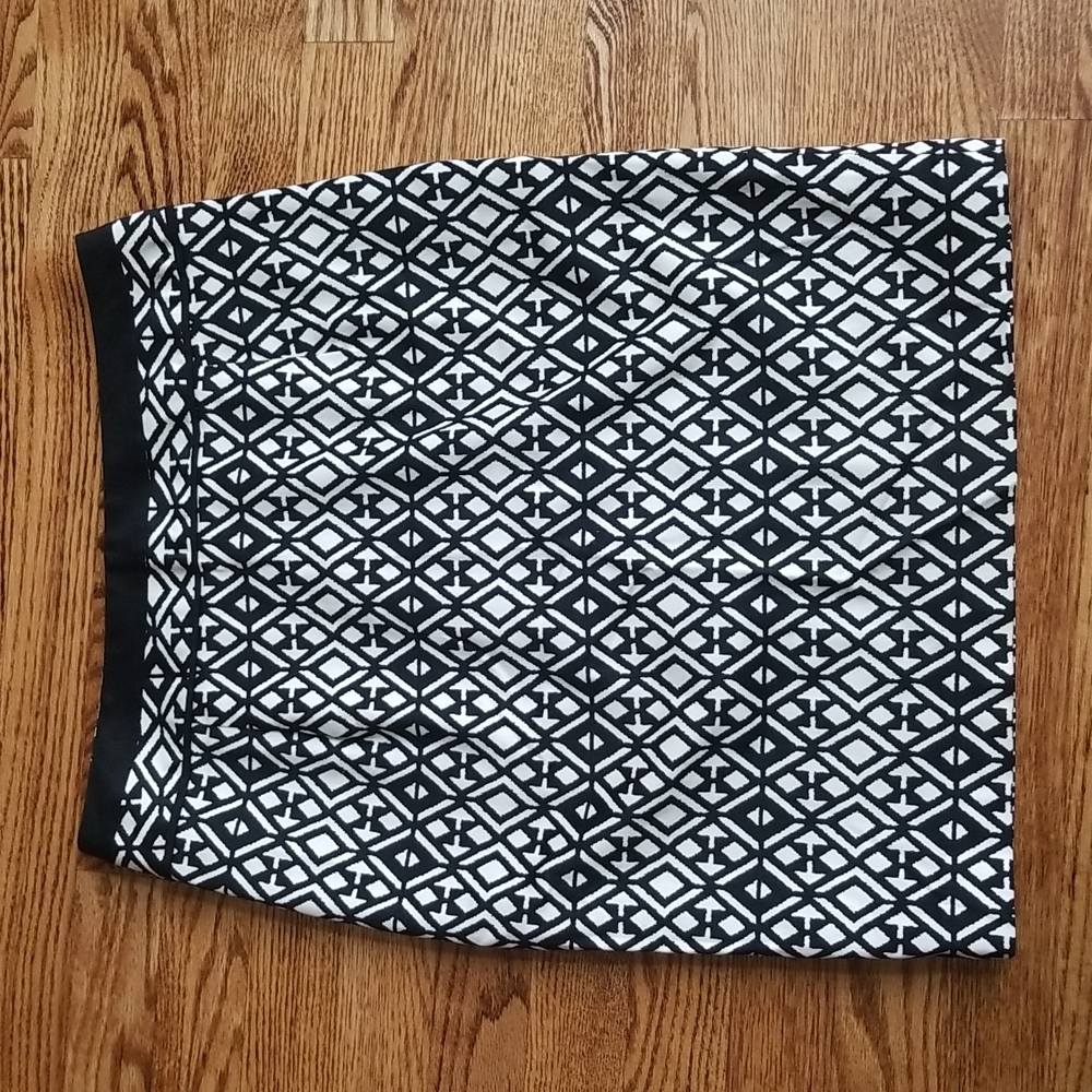 (S) Mario Serrani Italy Diamond Print Midi Business Casual Skirt